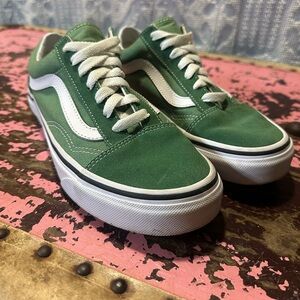 VANS green and white boys shoes sz 4.5
